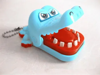 2016 Vroče Prodaje Ustvarjalne Smešno Gags Igrača Otrok Otrok Krokodil Usta Zobozdravnik Ugriz v Prst Igra na Debelo Naključno barvo